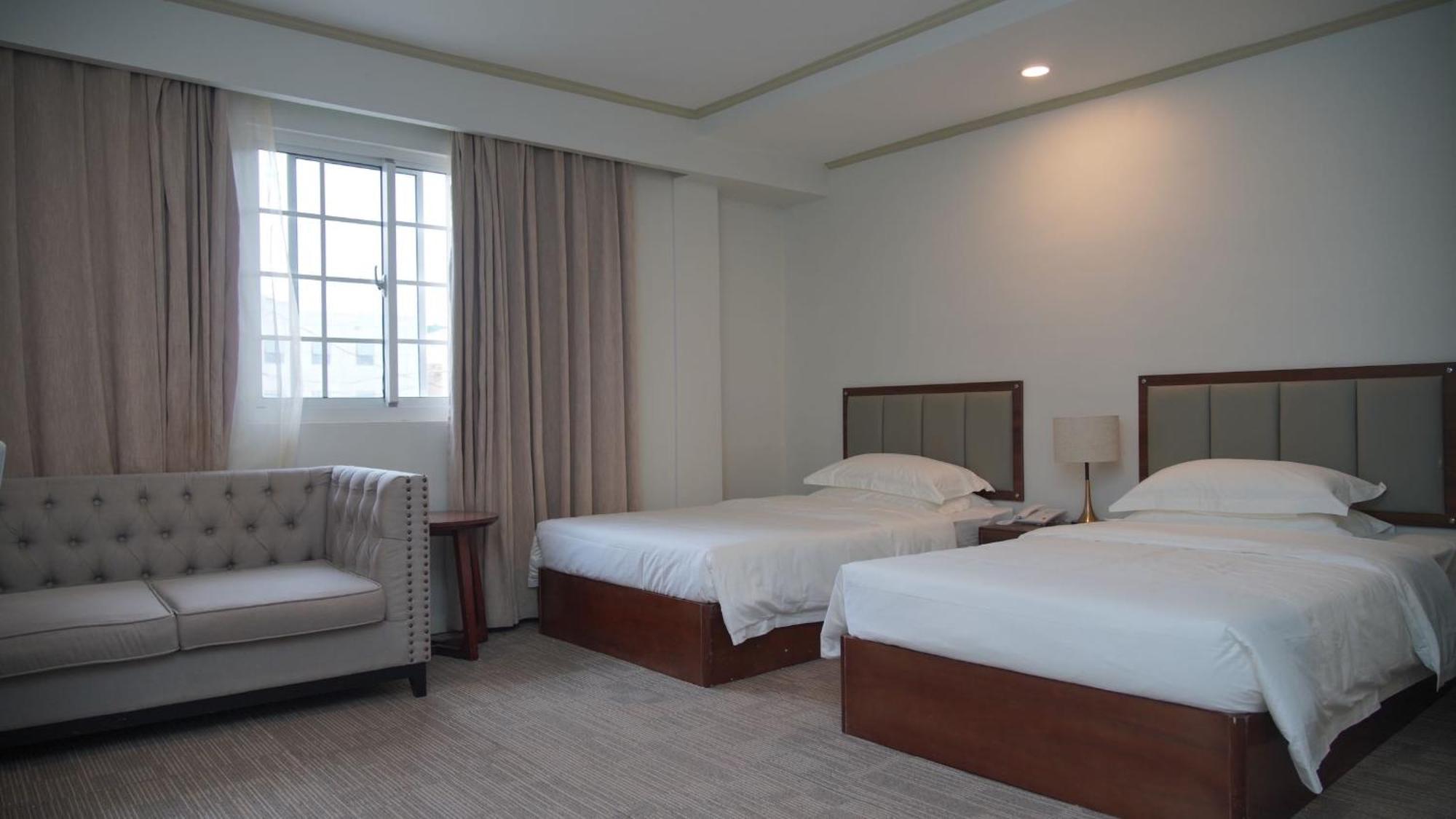 Water Bay Hotel Saipan ガラパン エクステリア 写真